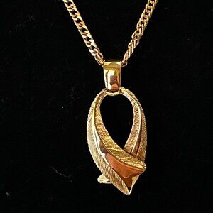 Sarah Coventry Gold Ribbon Pendant on Chain